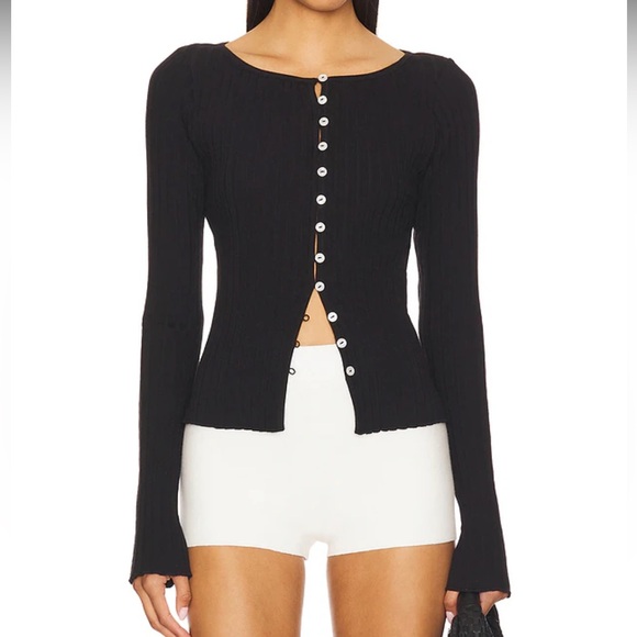 Free People Tops - Free People Tilly Long Sleeve Top In Black